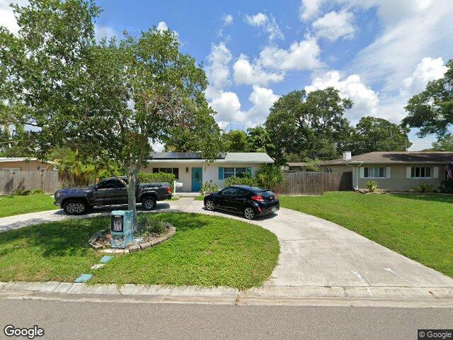 5681 cedar st ne, saint petersburg,  FL 33703