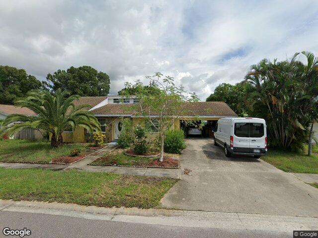 2217 65th pl n, saint petersburg,  FL 33702