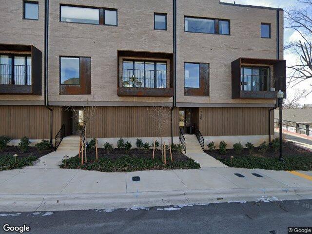 722 se 4th st, bentonville,  AR 72712