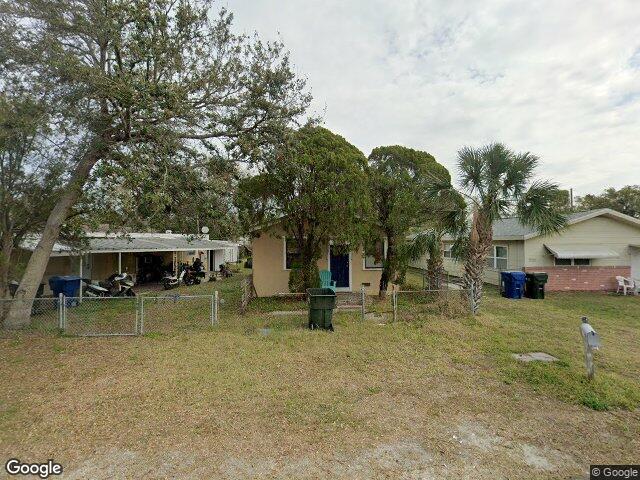 1142 7th st nw, largo,  FL 33770