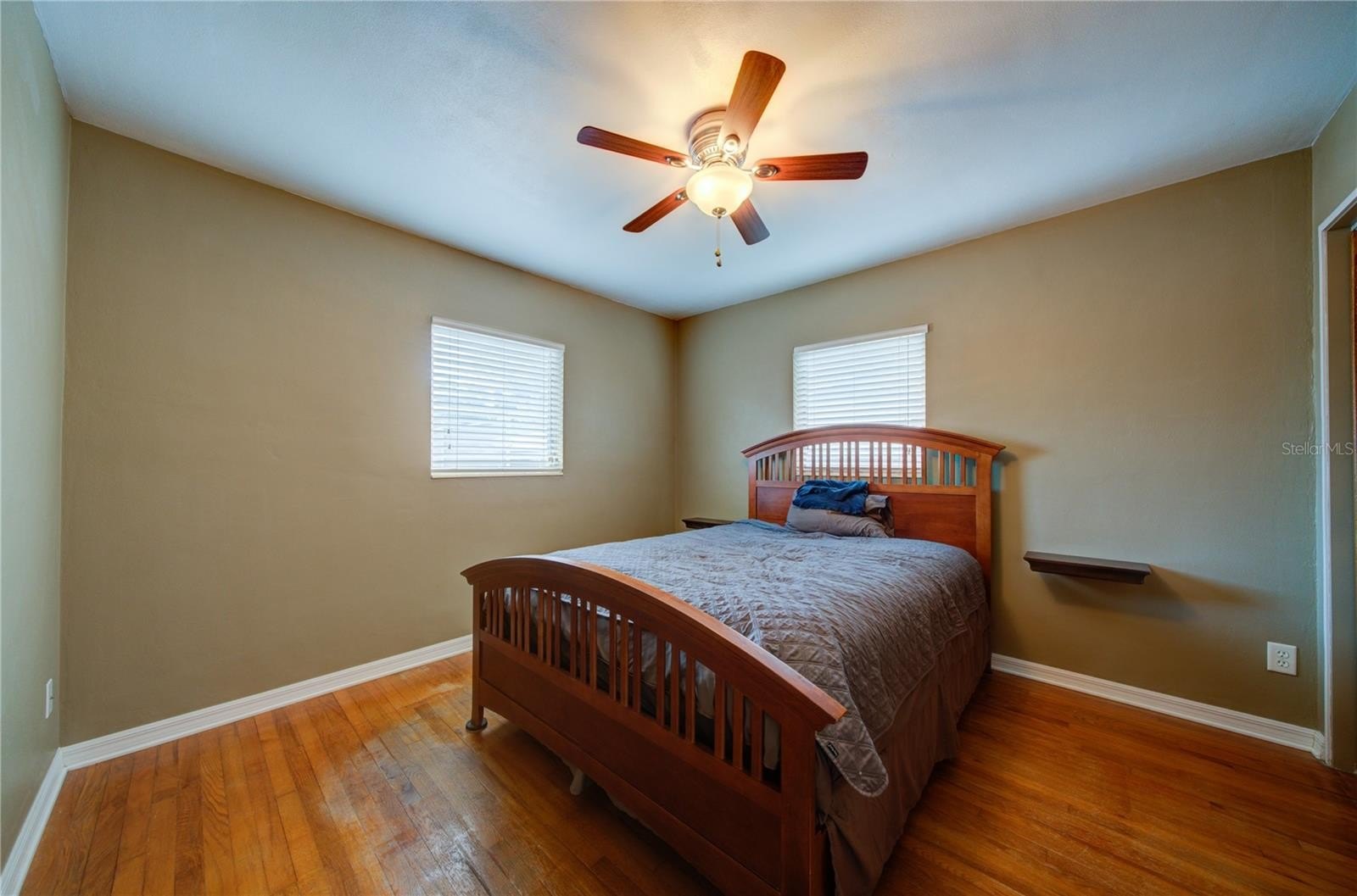 2844 30th ave n, saint petersburg,  FL 33713