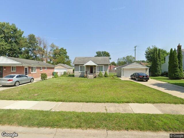 22488 piper ave, eastpointe,  MI 48021