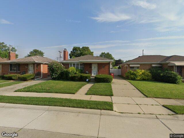 18031 mott ave, eastpointe,  MI 48021