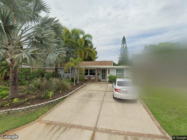 9045 3rd st n, saint petersburg,  FL 33702