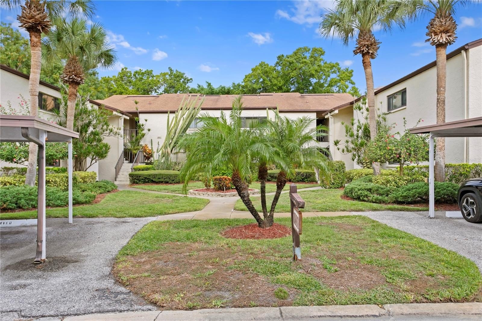 5336 10th st n, saint petersburg,  FL 33703