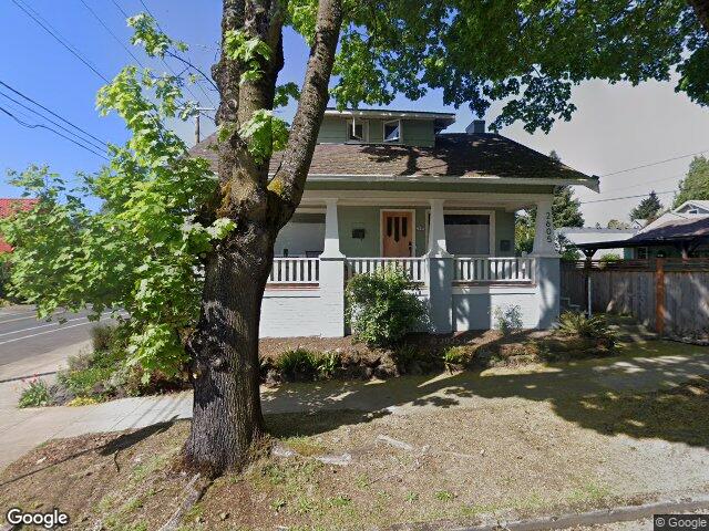 2605 se woodward st, portland,  OR 97202