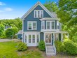 81 main st, raymond,  NH 03077