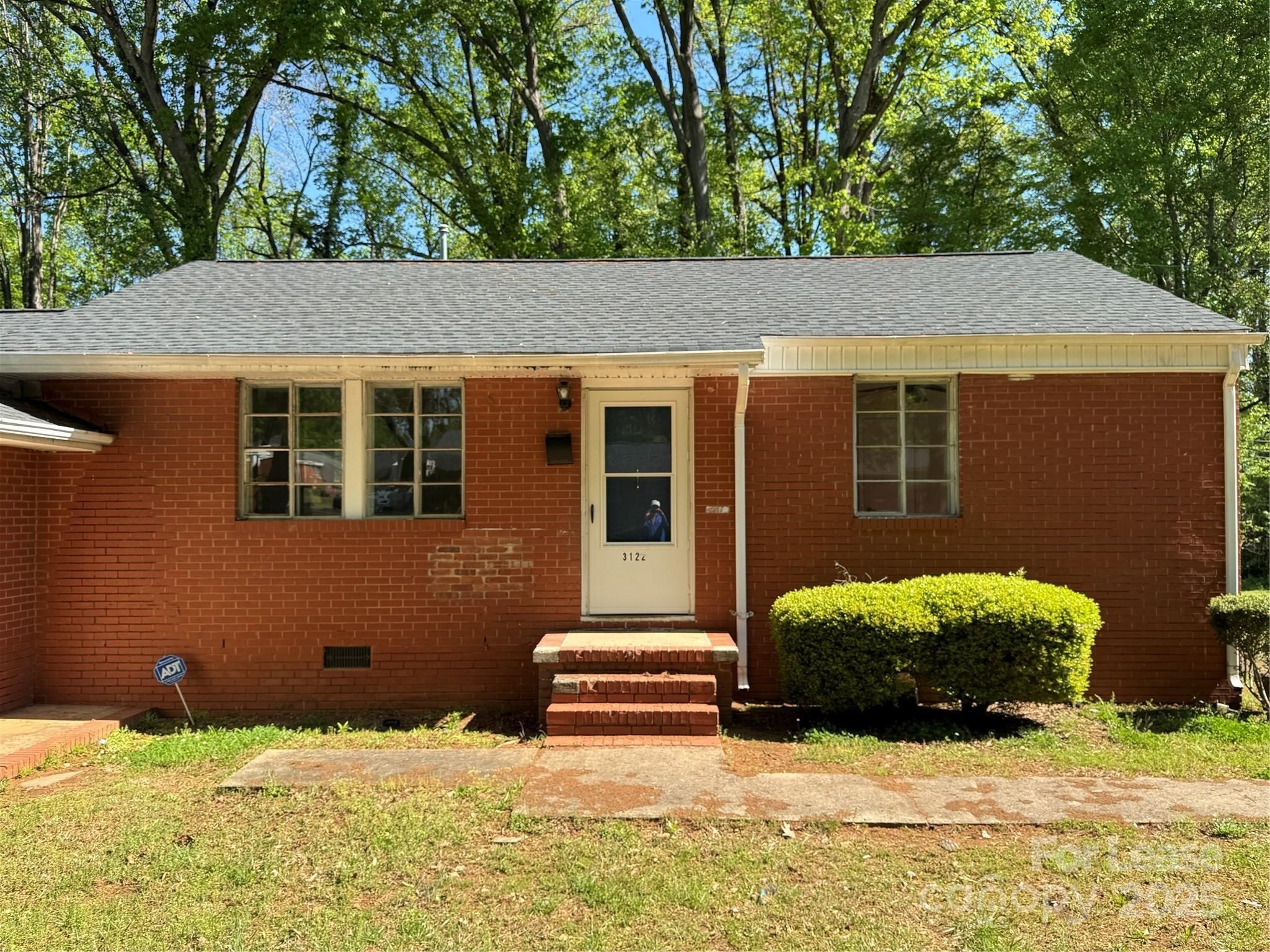  charlotte,  NC 28208