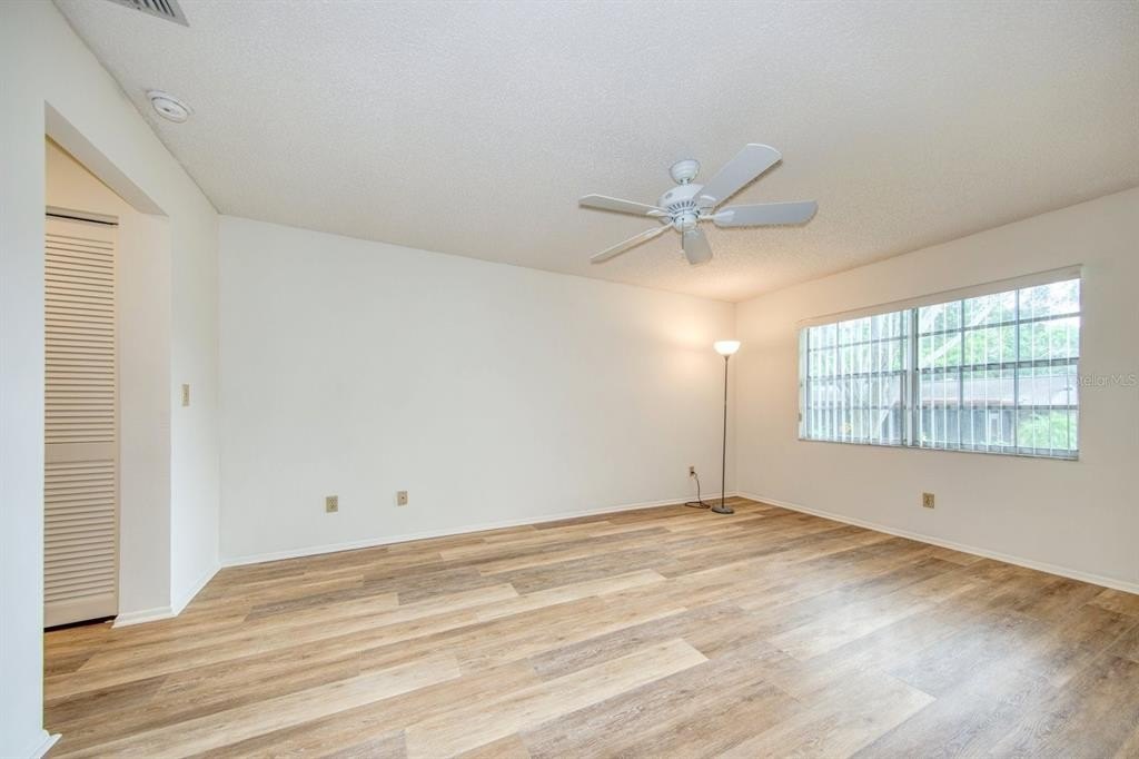 2231 lark circle e
                                ,Unit F, palm harbor,  FL 34684