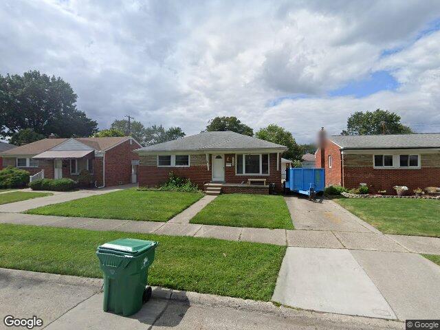 24545 greenbrier ave, eastpointe,  MI 48021