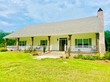 310 antioch dr, laurel,  MS 39443