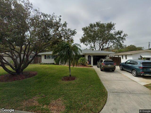 1450 san roy dr, dunedin,  FL 34698