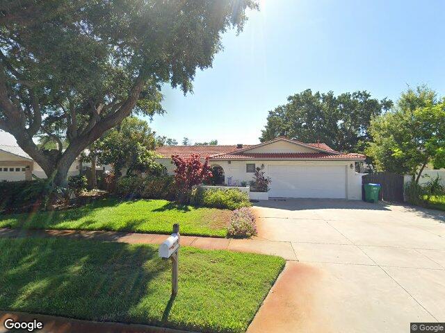 7699 92nd st, seminole,  FL 33777