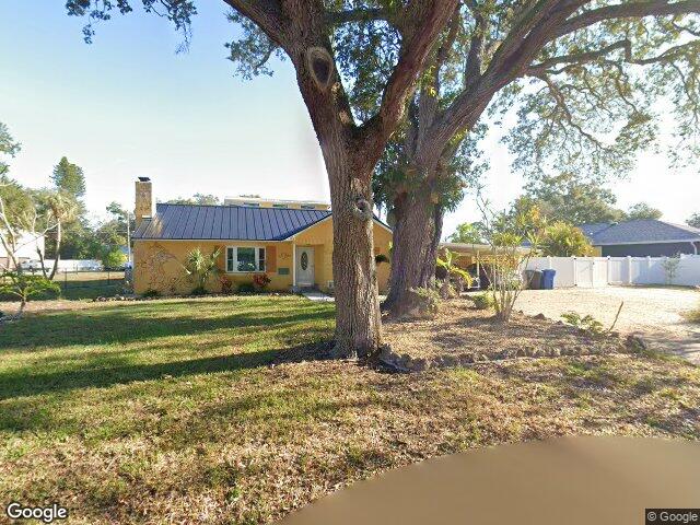 8135 33rd ave n, saint petersburg,  FL 33710