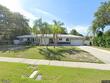 325 bayview dr, belleair,  FL 33756
