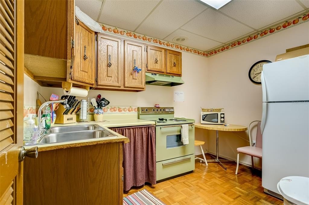 9700 starkey rd
                                ,Unit 312, seminole,  FL 33777