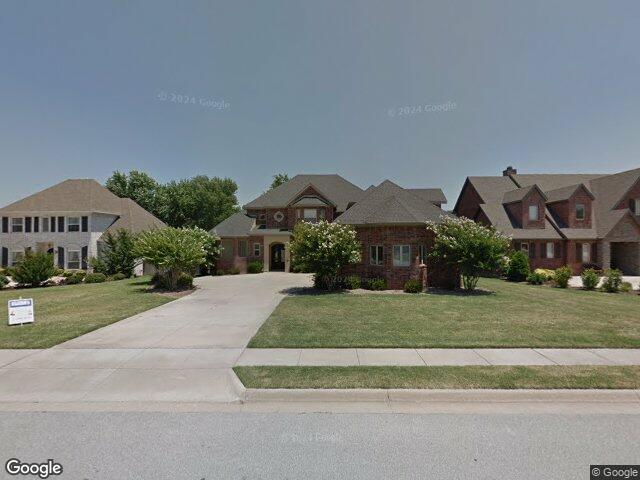 5209 s sloan cir, rogers,  AR 72758