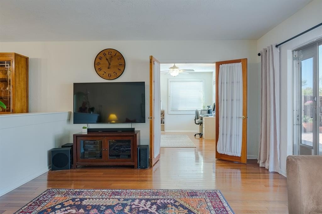 849 karen st, palm harbor,  FL 34684