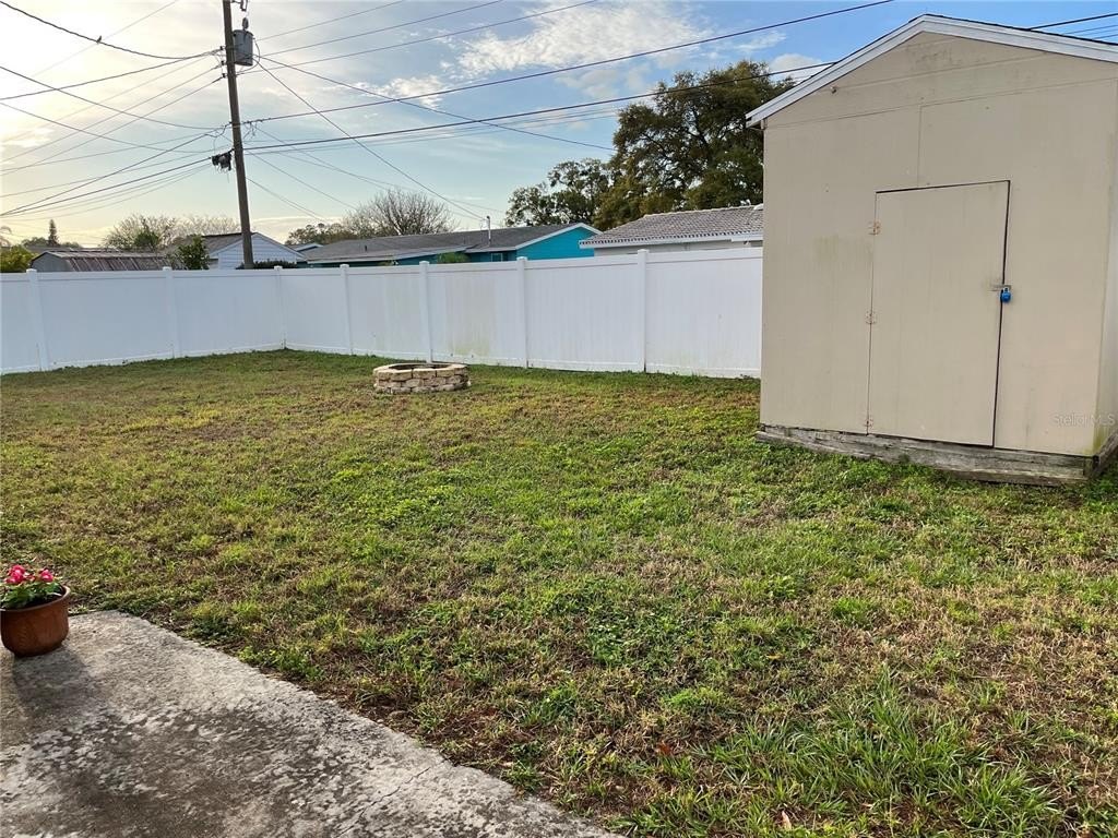 5744 58th ave n, saint petersburg,  FL 33709