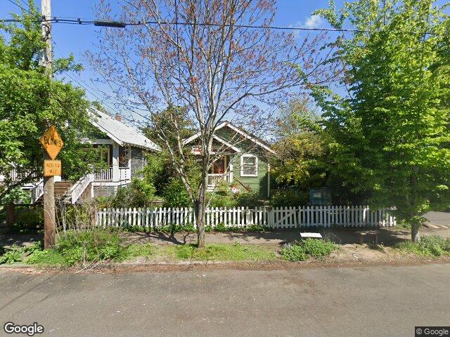 3827 se lincoln st, portland,  OR 97214