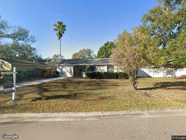 5525 pine cir ne, saint petersburg,  FL 33703