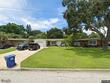 4210 huntington st ne, saint petersburg,  FL 33703