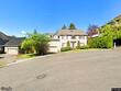 2011 nw new hope ct, portland,  OR 97229