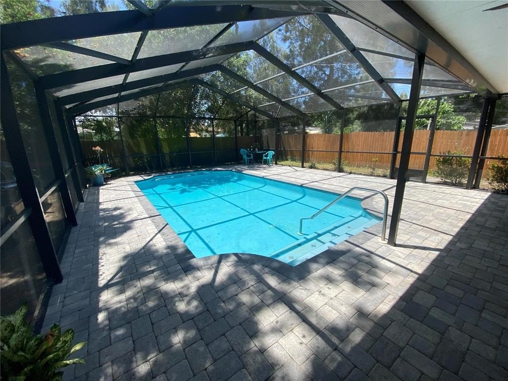 210 84th ave n, saint petersburg,  FL 33702