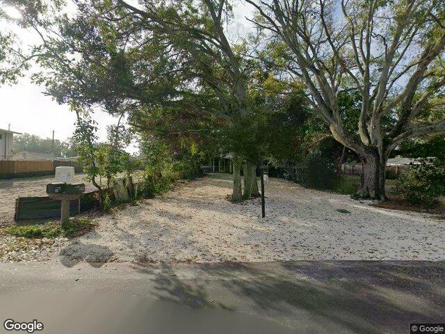 4466 57th ave n, saint petersburg,  FL 33714