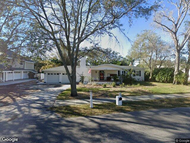 719 riverside dr, tarpon springs,  FL 34689