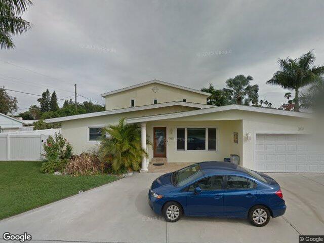 203 163rd ave, redington beach,  FL 33708