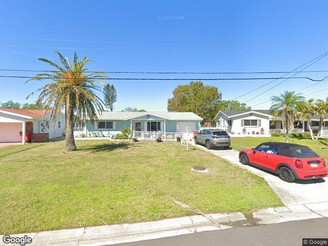 8524 120th st, seminole,  FL 33772