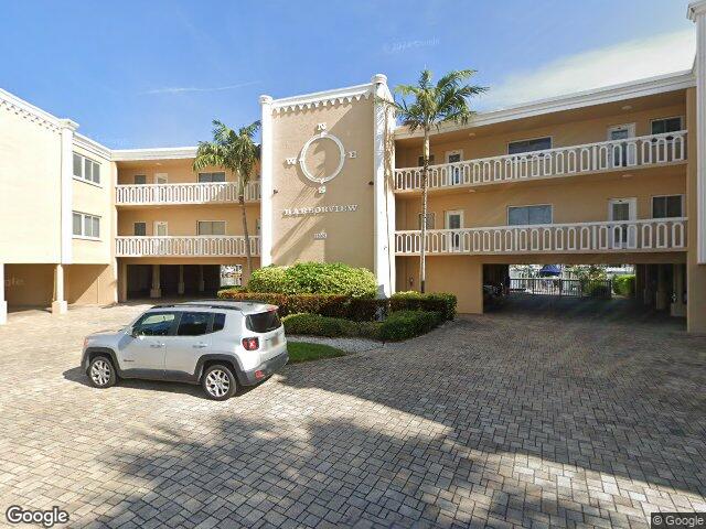 11605 3rd st e #305
                                ,Unit Apt 305, treasure island,  FL 33706
