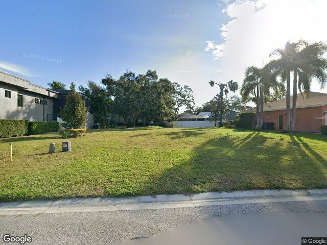 5910 30th court s, st petersburg,  FL 33712