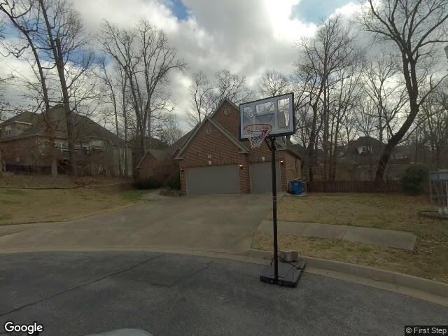 1303 ne fairwinds dr, bentonville,  AR 72712