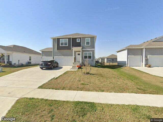 5506 145th st, urbandale,  IA 50323