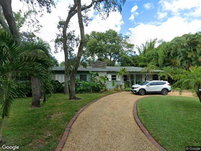 1445 27th ave n, saint petersburg,  FL 33704