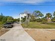 1602 sea breeze dr, tarpon springs,  FL 34689