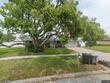 14034 leeward dr, seminole,  FL 33776
