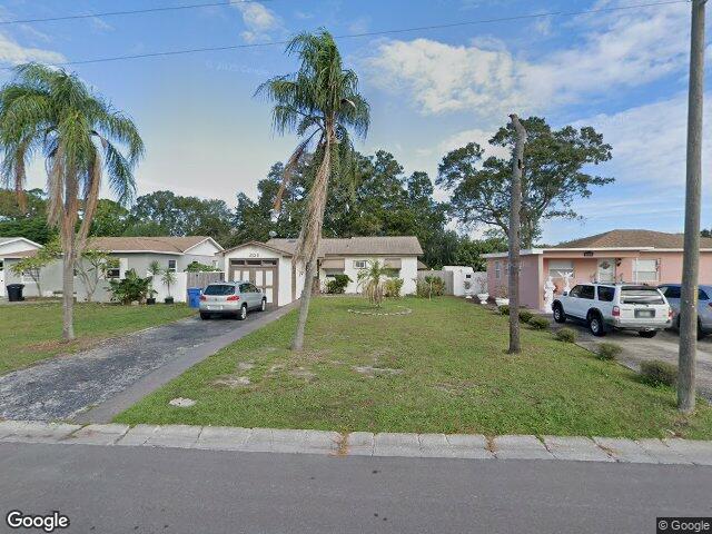 3135 33rd ave n, saint petersburg,  FL 33713