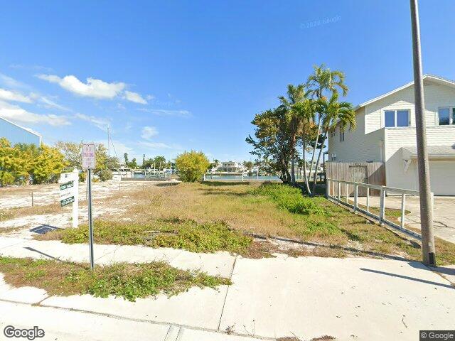 1805 pass a grille way, st pete beach,  FL 33706