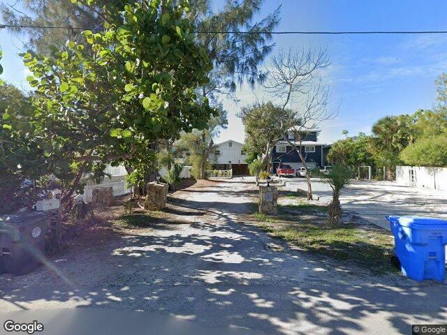 12458 1st st w, treasure island,  FL 33706