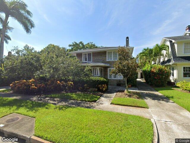 864 15th ave ne, saint petersburg,  FL 33704