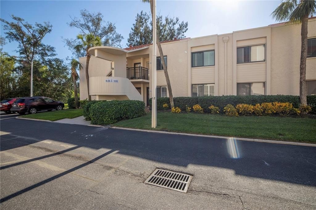 5510 puerta del sol boulevard s
                                ,Unit 132, st petersburg,  FL 33715