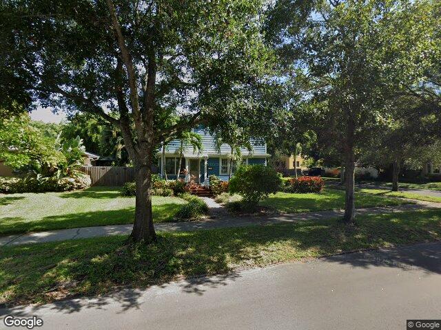 165 21st ave ne, saint petersburg,  FL 33704