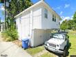 927 6th st n, saint petersburg,  FL 33701