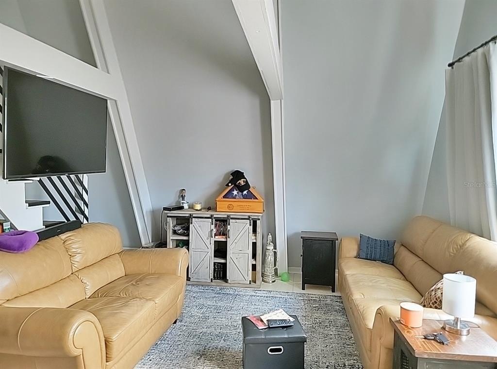 900 riverside dr, tarpon springs,  FL 34689