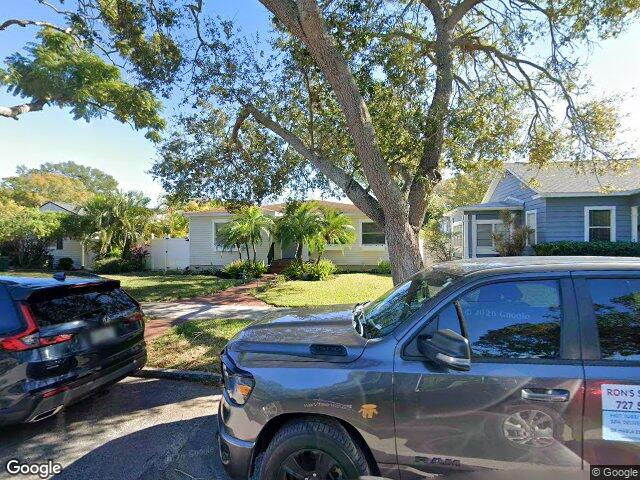 1235 14th st n, saint petersburg,  FL 33705