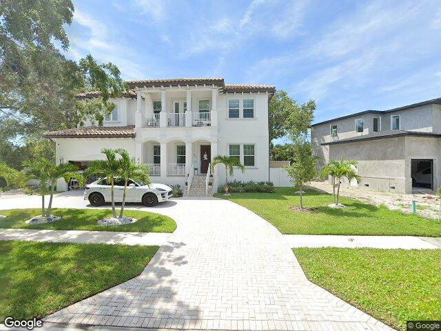 439 bayview dr ne, saint petersburg,  FL 33704