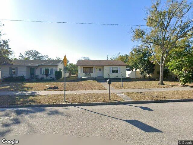 4716 17th ave n, saint petersburg,  FL 33713